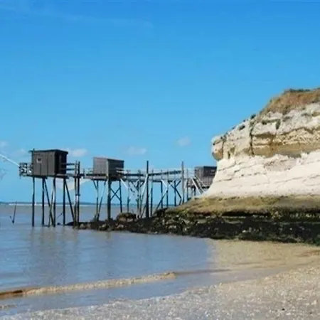 House Meschers S/Gironde Maisonnette De Vacances Residence Piscine Tennis 2 *